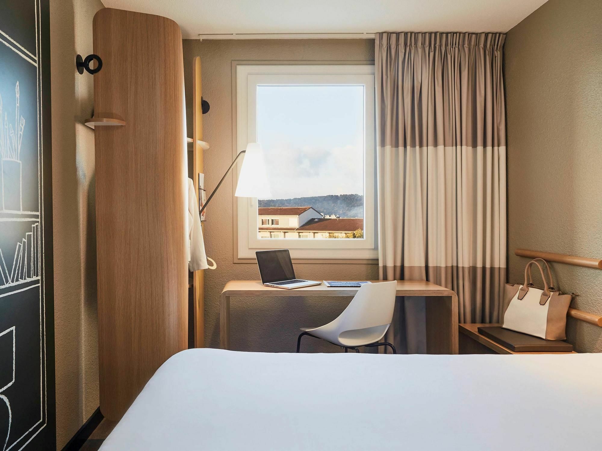 Ibis Toulon La Seyne Sur Mer Экстерьер фото