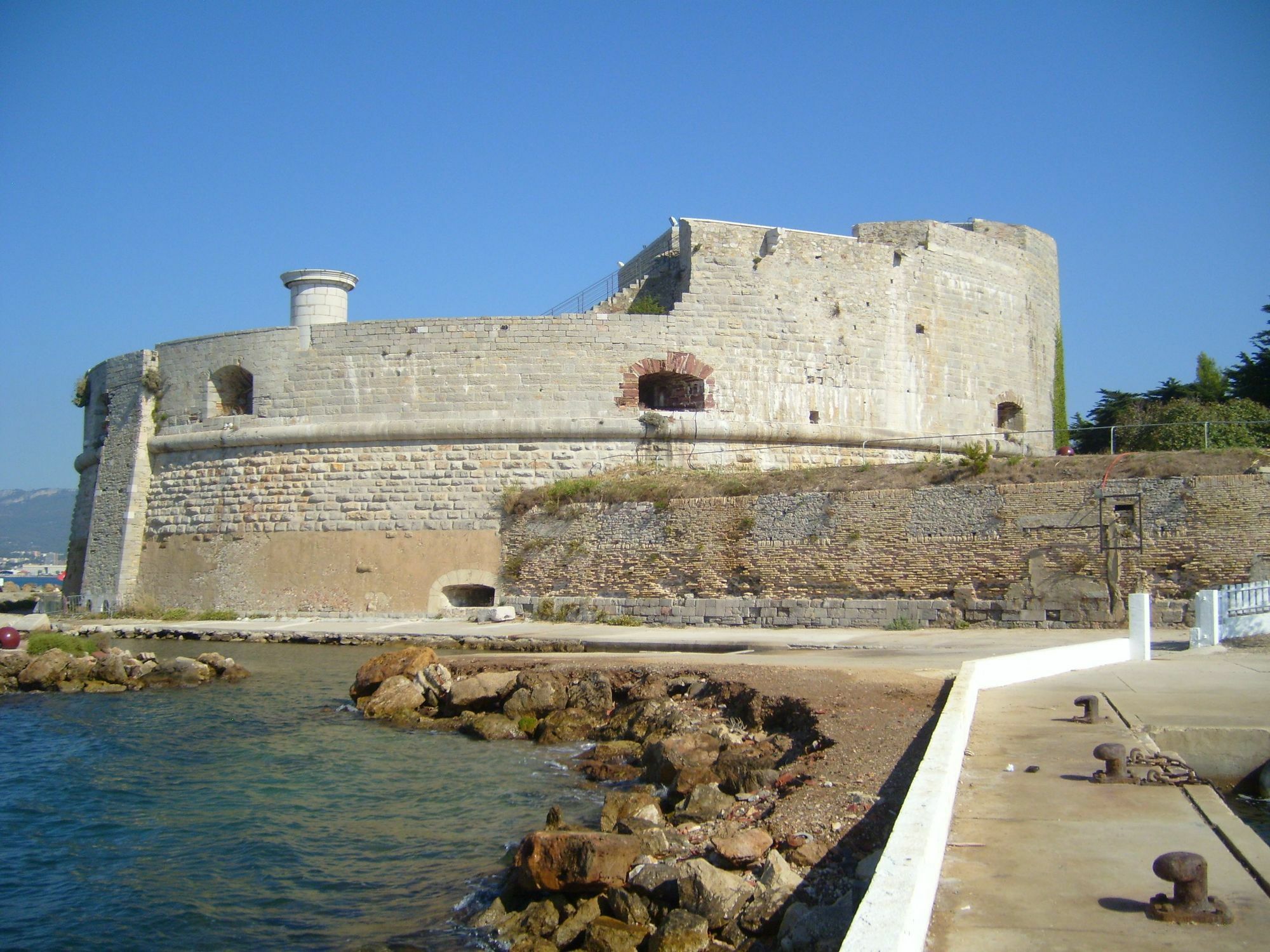 Ibis Toulon La Seyne Sur Mer Экстерьер фото